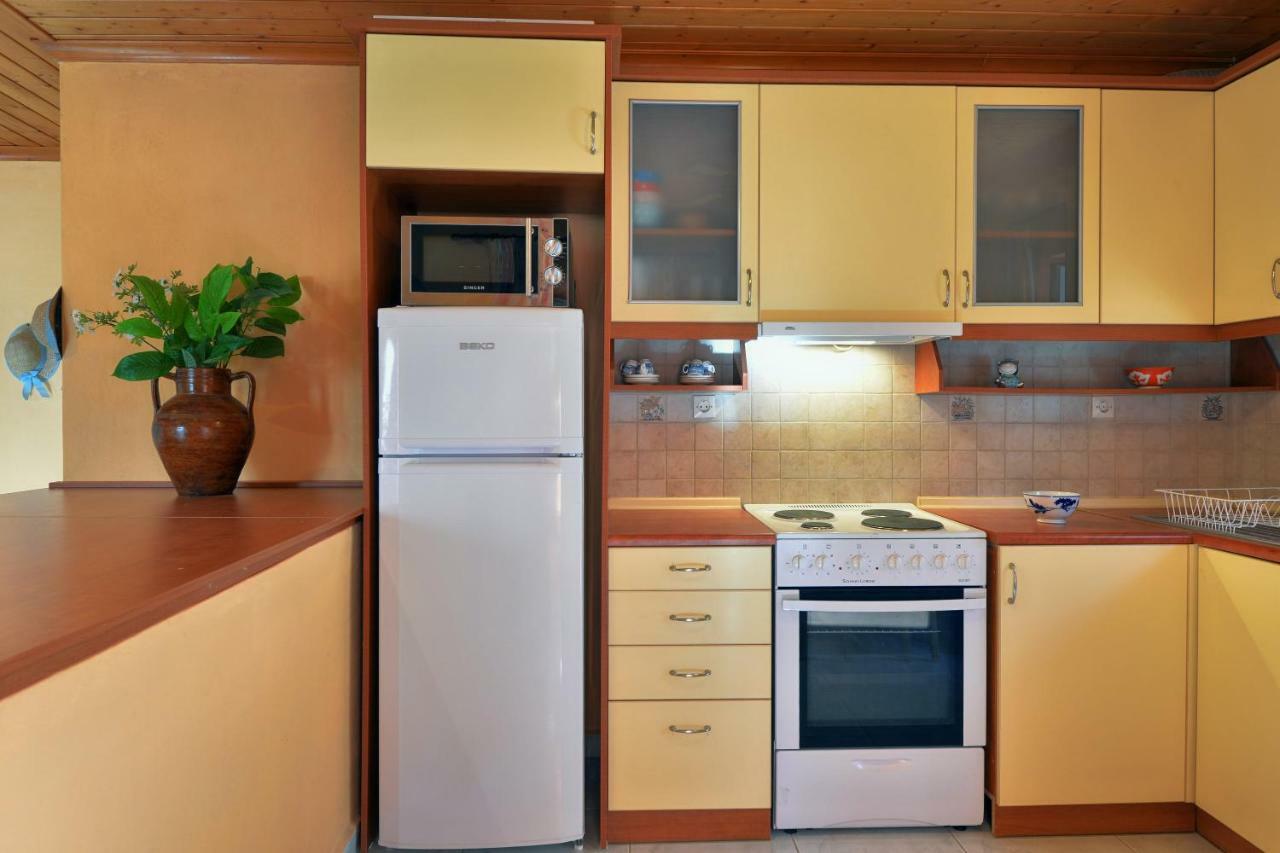 Mikroulis Residence Mastoratika Extérieur photo