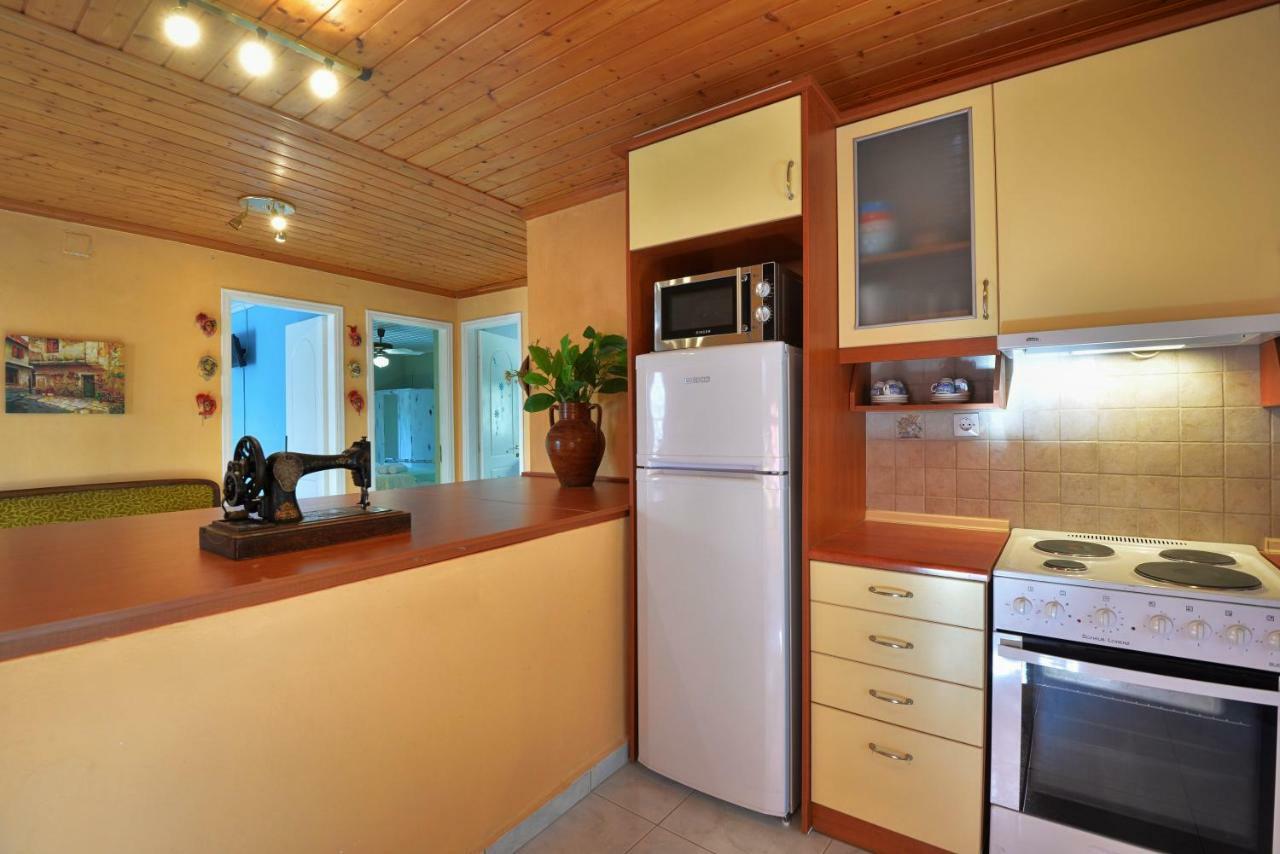 Mikroulis Residence Mastoratika Extérieur photo